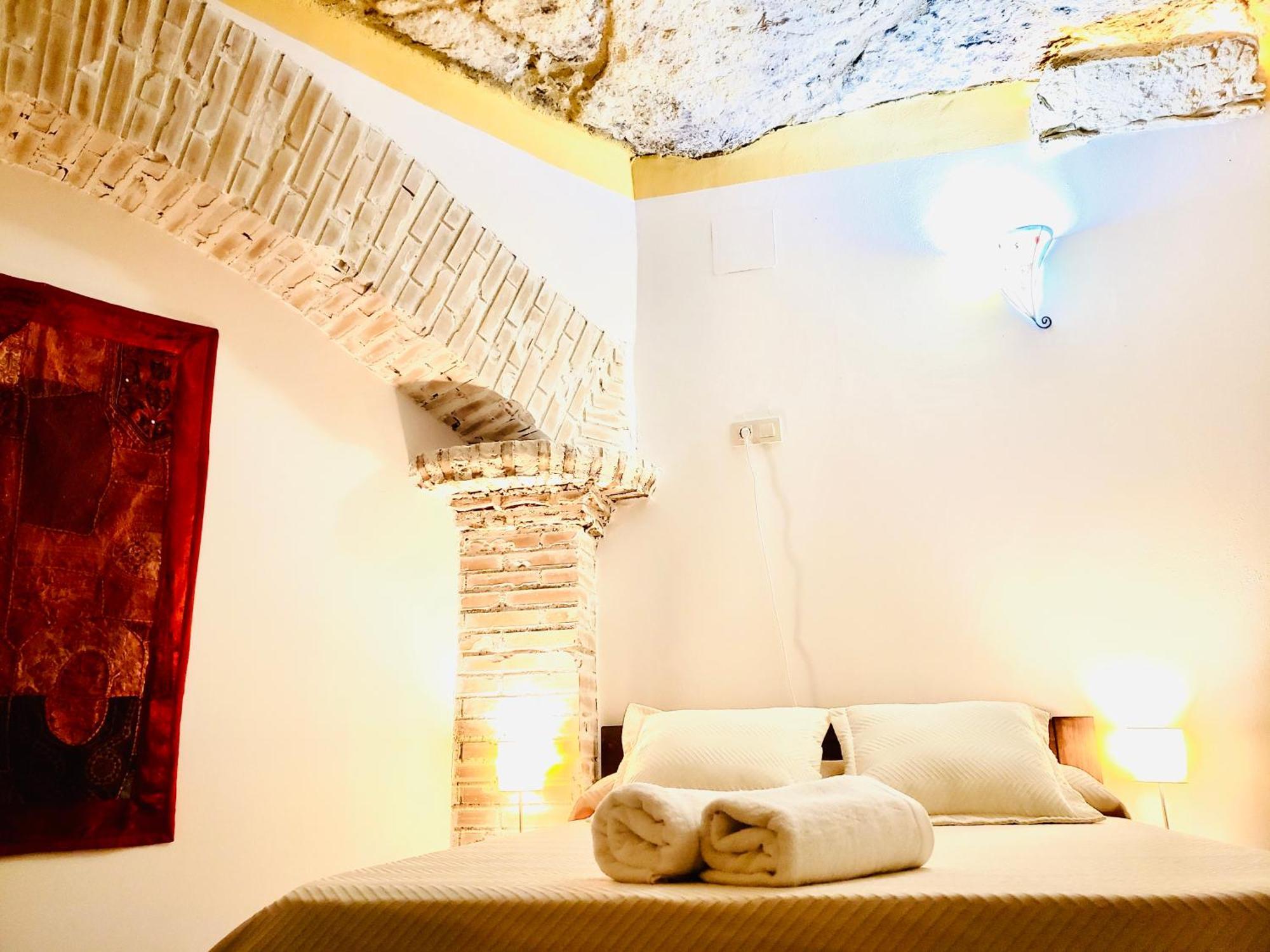 Casa Rural Cueva El Nido Casas de Fernando Alonso Extérieur photo
